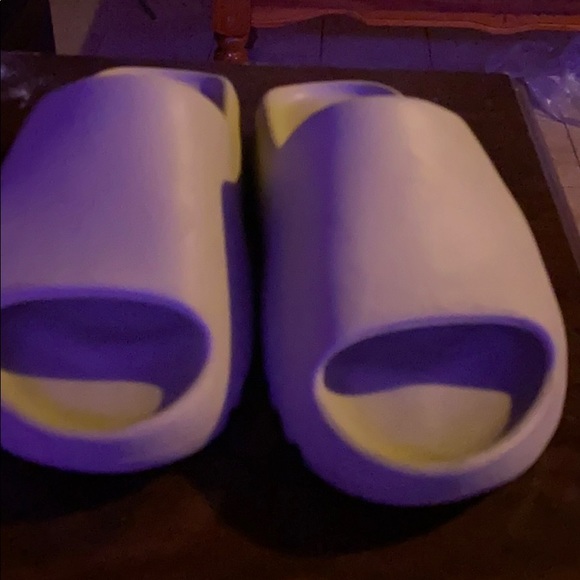 yeezy slide purple